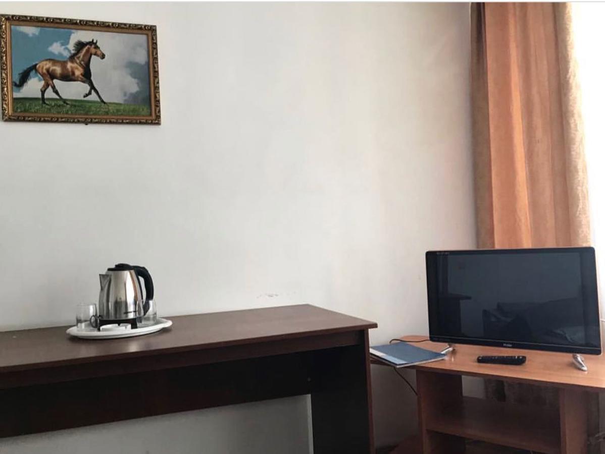 Hôtel Turist à Karagandy Extérieur photo